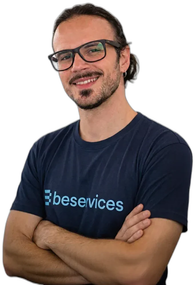 Víctor Torres, CMO & AI de BeServices